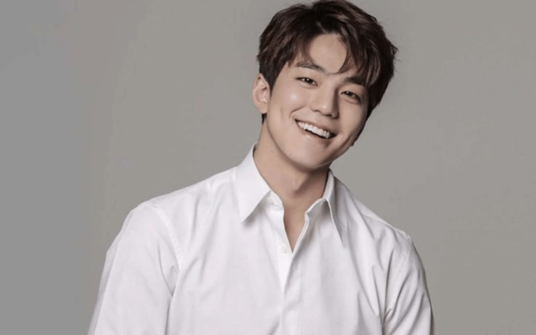 Kim Min Kyu Anuncia Alistamento Militar