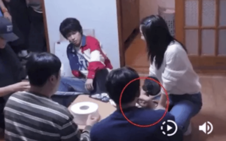 Ji Chang Wook é Criticado Supostamente Fumar em Ambiente Fechado