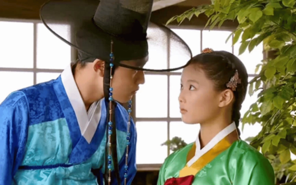 A Lua que abraça o Sol 9 A Lua que abraca o Sol 2