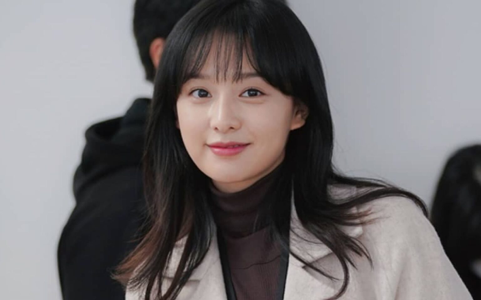 Kim Ji-won Causa Paralisação no Aeroporto Internacional de Incheon Kim Ji won