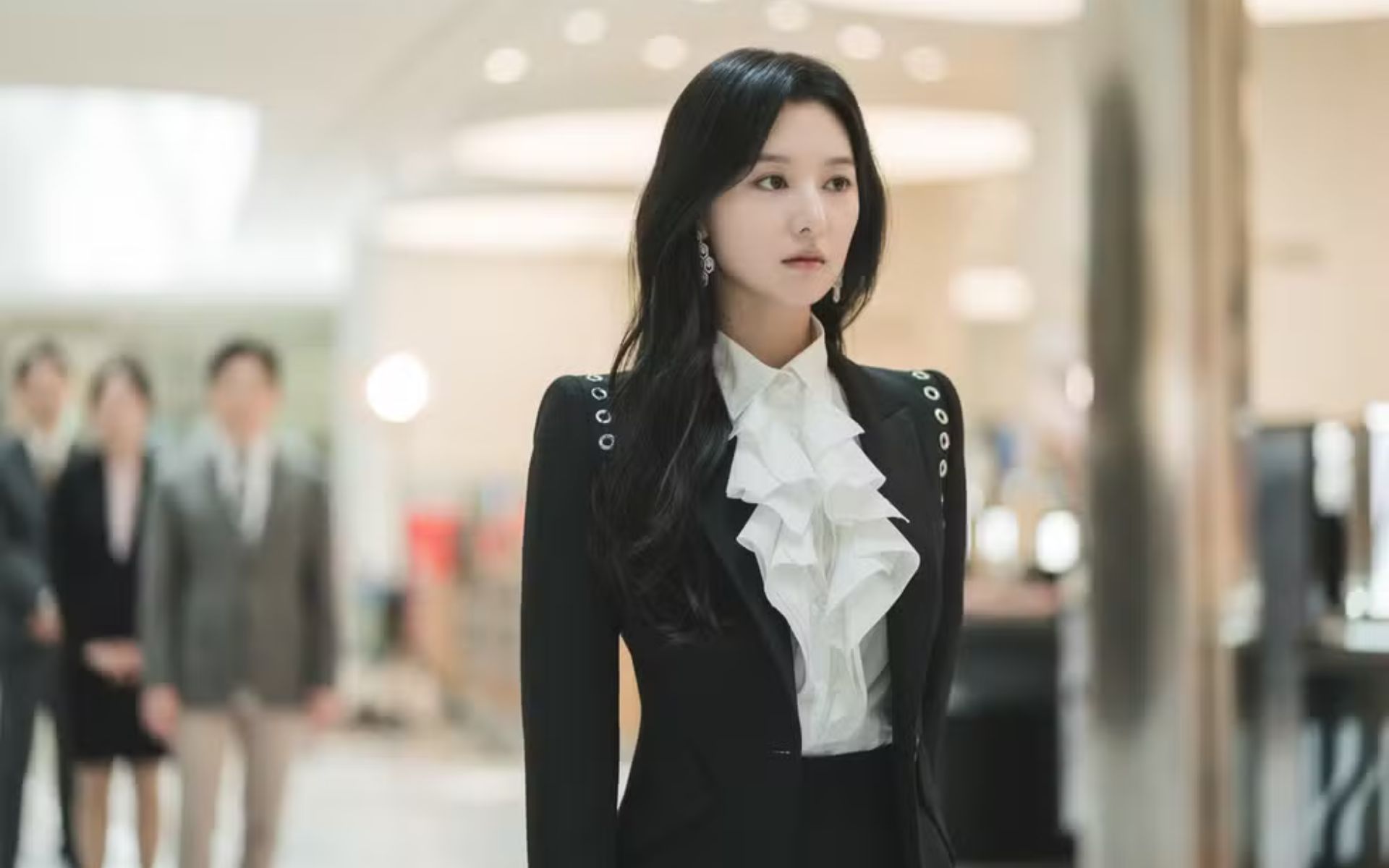 Kim Ji-won Causa Paralisação no Aeroporto Internacional de Incheon 2 Rainha das Lagrimas 1