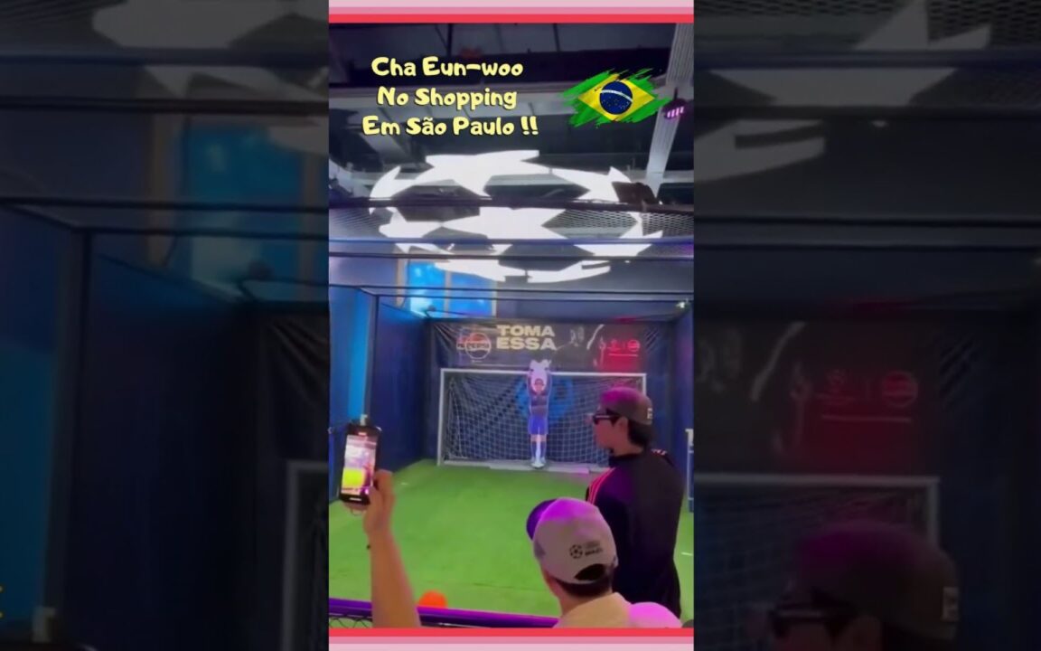 Cha Eun-Woo visto em Shopping em SP