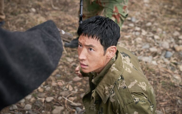 Lee Je Hoon Reflete sobre os Desafios do Envelhecimento na Carreira 2 Lee Je Hoon 1