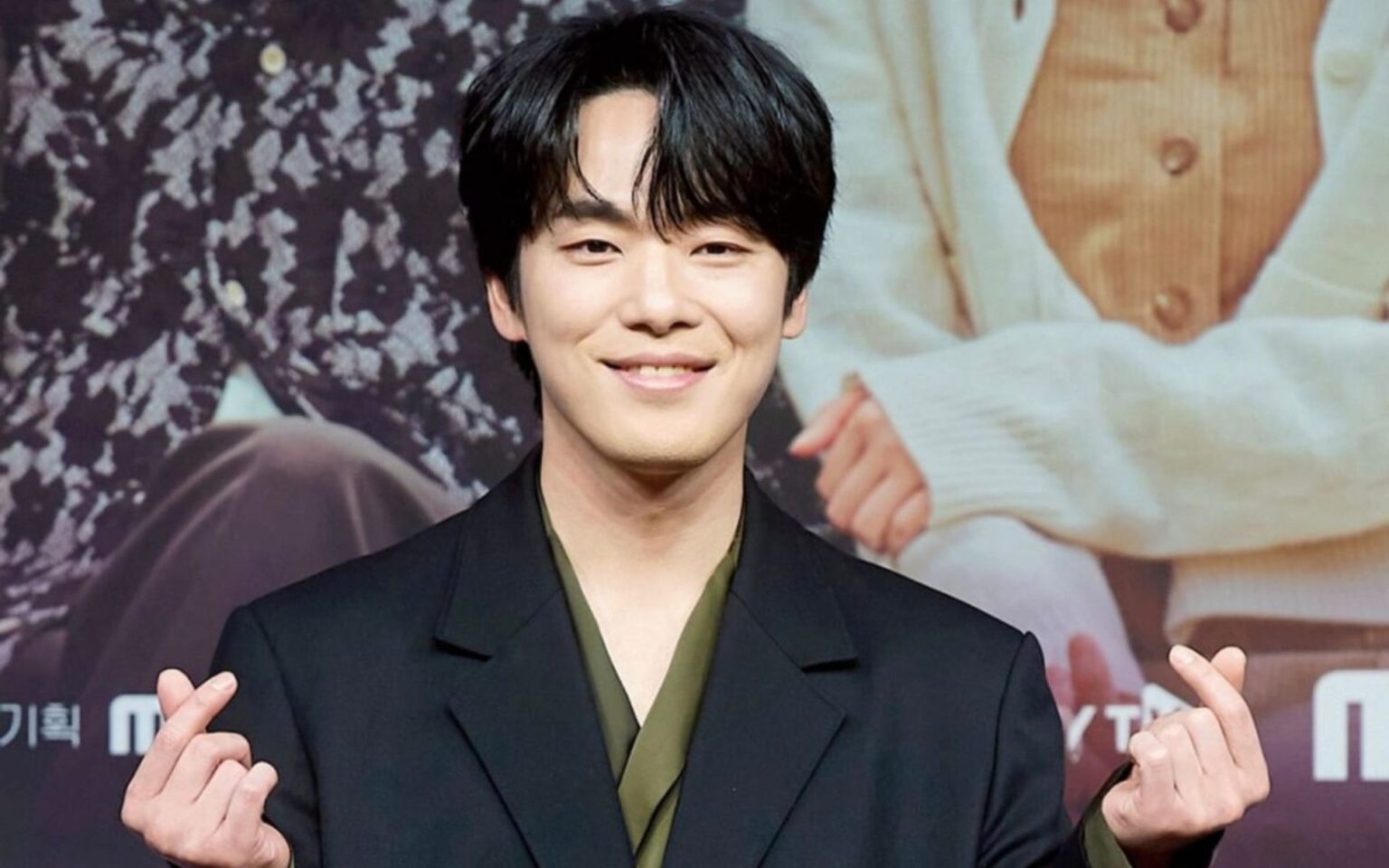 Kim Jung Hyun de “Pousando no Amor” Está de Volta com o K-drama “Iron Family” Kim Jung Hyun retorna aos K-Dramas com Iron Family