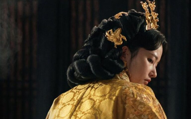 Divulga data de lancamento de Queen Woo