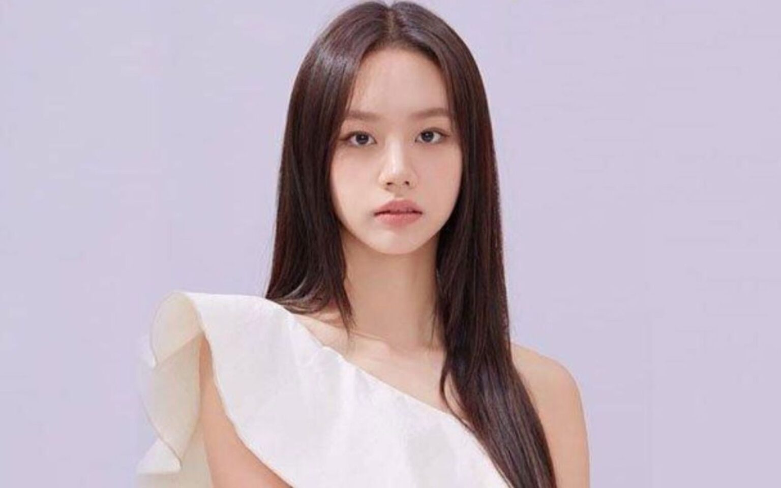 Lee Hye Ri demonstra gratidão: “Os fãs são a razão pela qual continuo” Lee Hye Ri demonstra gratidão: "Os fãs são a razão pela qual continuo"