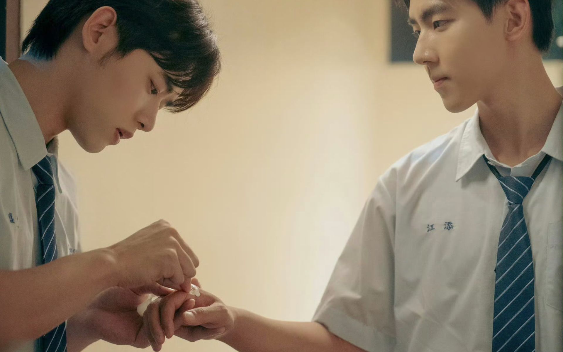 O ún1co 6 O un1co 3