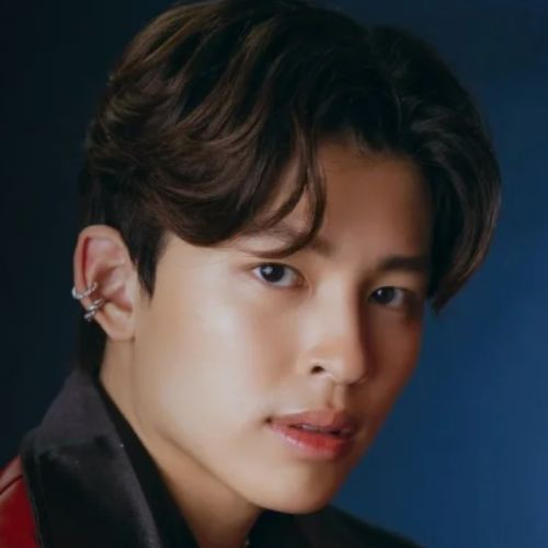 Somos amigos (We Are) 6 Pond Naravit Lertratkosum