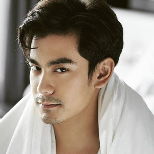 Um casal de emergência (Emergency Couple) 7 Sean Jindachot