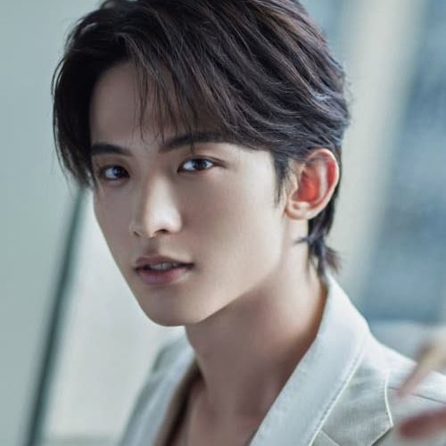 Amanhecer entre nuvens ocultas 1 Chang Hua Sen