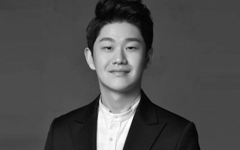 Famosos Coreanos que Cometeram Suicídio 8 Choi Sung bong Famosos coreanos que se suicidaram
