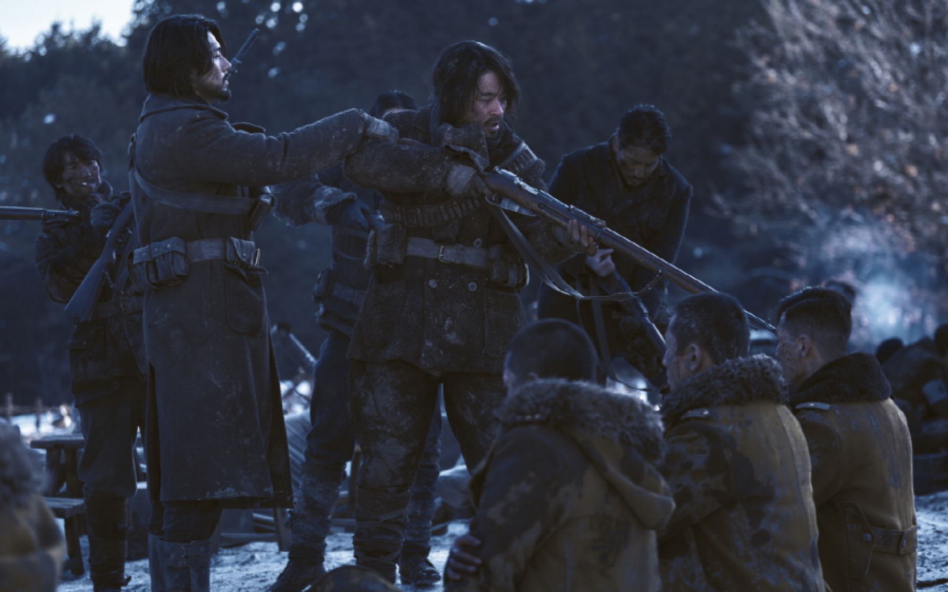 "Harbin", filme com Hyun Bin e Lee Dong Wook, já tem data de lançamento 4 Harbin imagens divulgadas 2