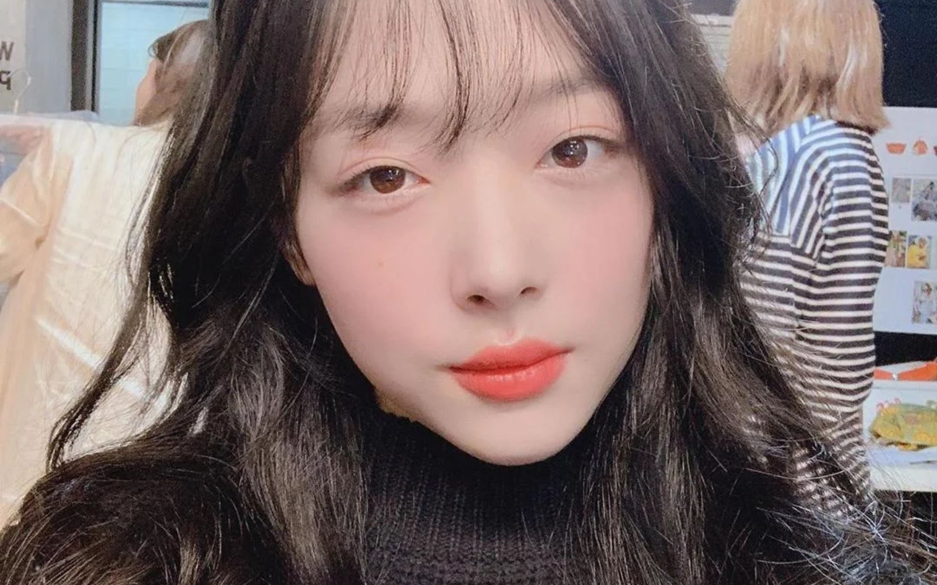 Famosos Coreanos que Cometeram Suicídio 15 Sulli Famosos coreanos que se suicidaram