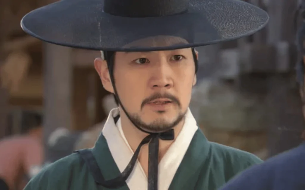 Lee San Wind in the Palace 3