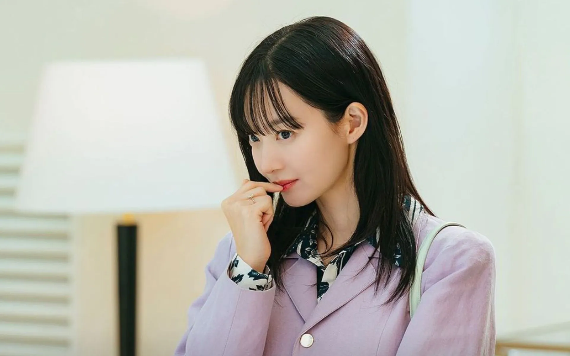 Em "No Gain, No Love", Shin Min Ah é uma Mulher que Detesta Perdas