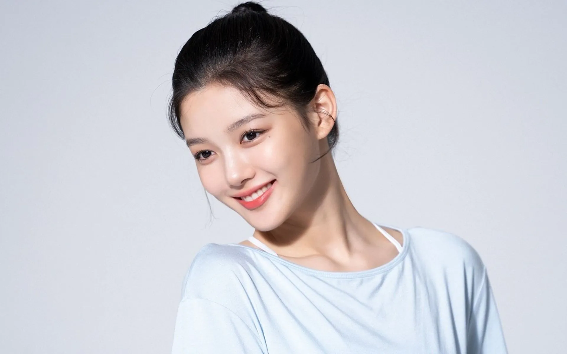 Kim Yoo Jung 1