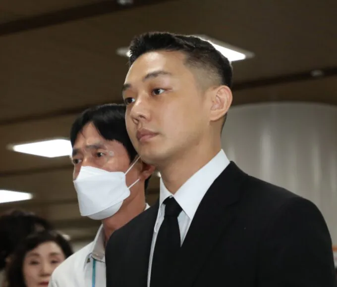 Tribunal condena Yoo Ah In a um ano de prisão; ator é detido